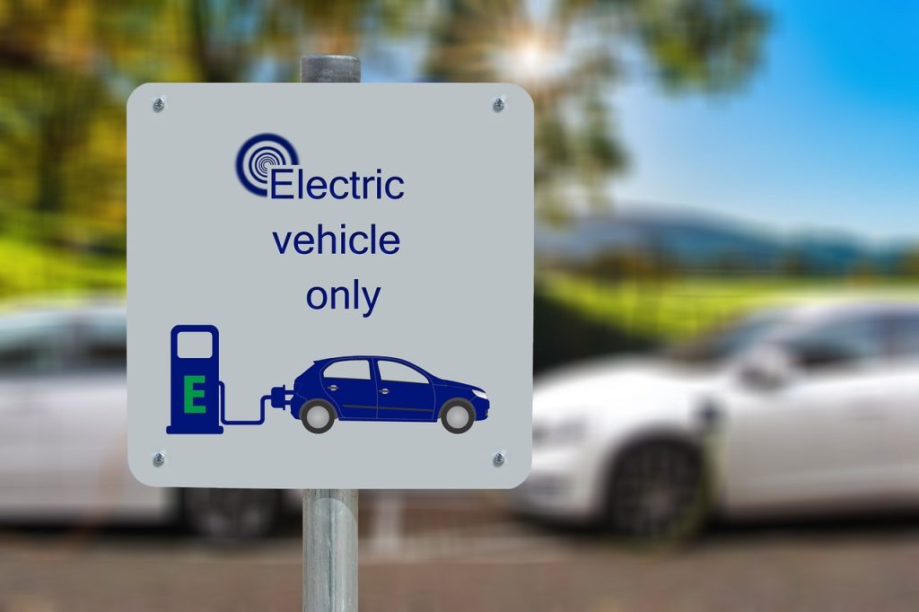 only electric vehicles will provide bidirectional charging in EV 